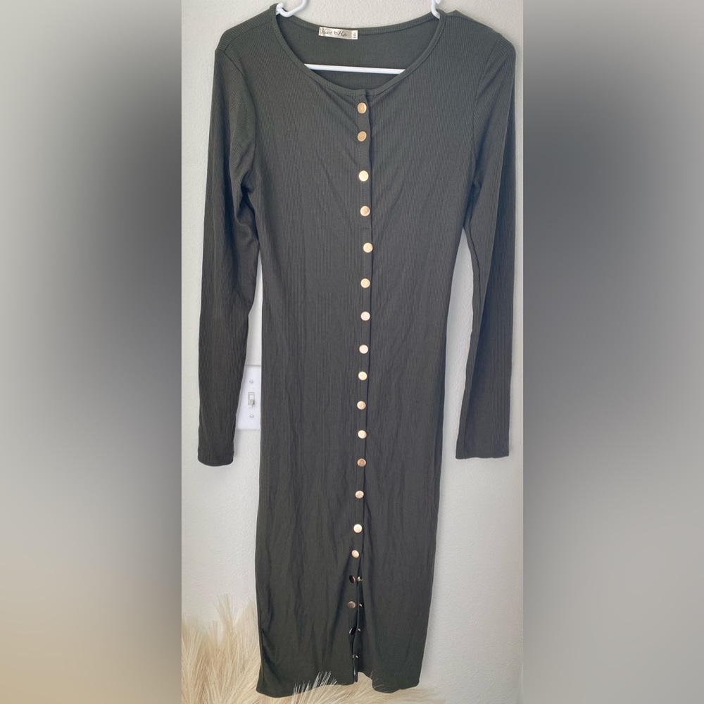 💚button down bodycon dress💚